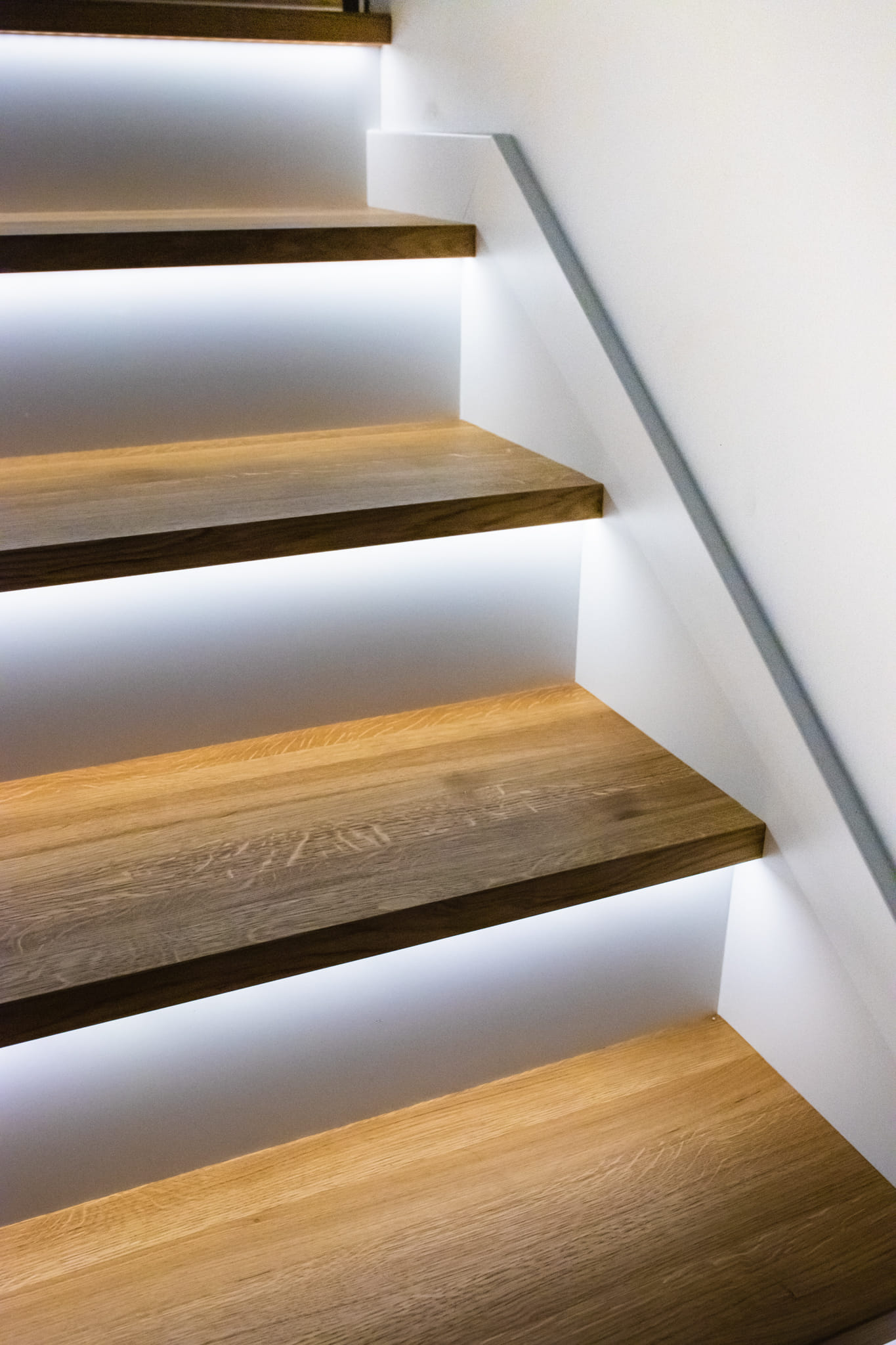 wanga przy schodach - listwa wysokoa.jpg